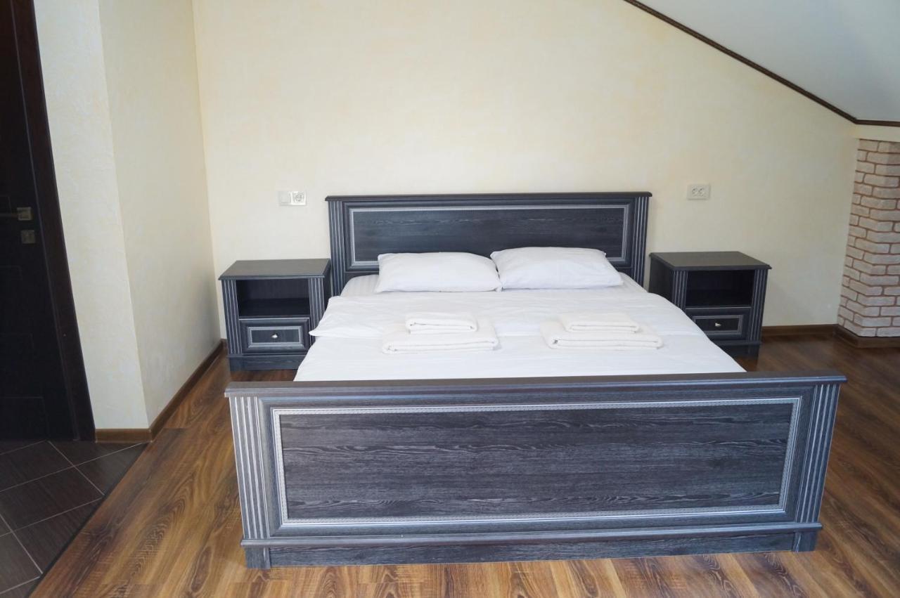 Rosinka Motel Ukrainka Eksteriør billede